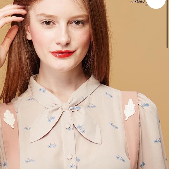 Modcloth Tops - Miss Patina Novelty bicycle print Blouse with bow collar